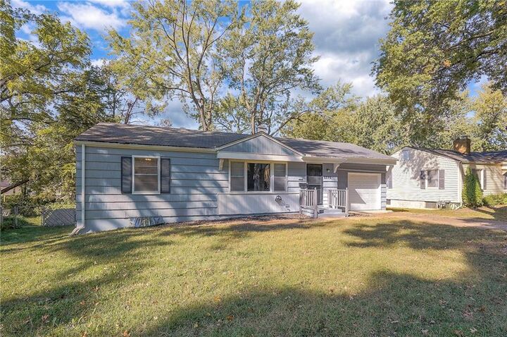 Property Photo:  8232 Jarboe Street  MO 64114