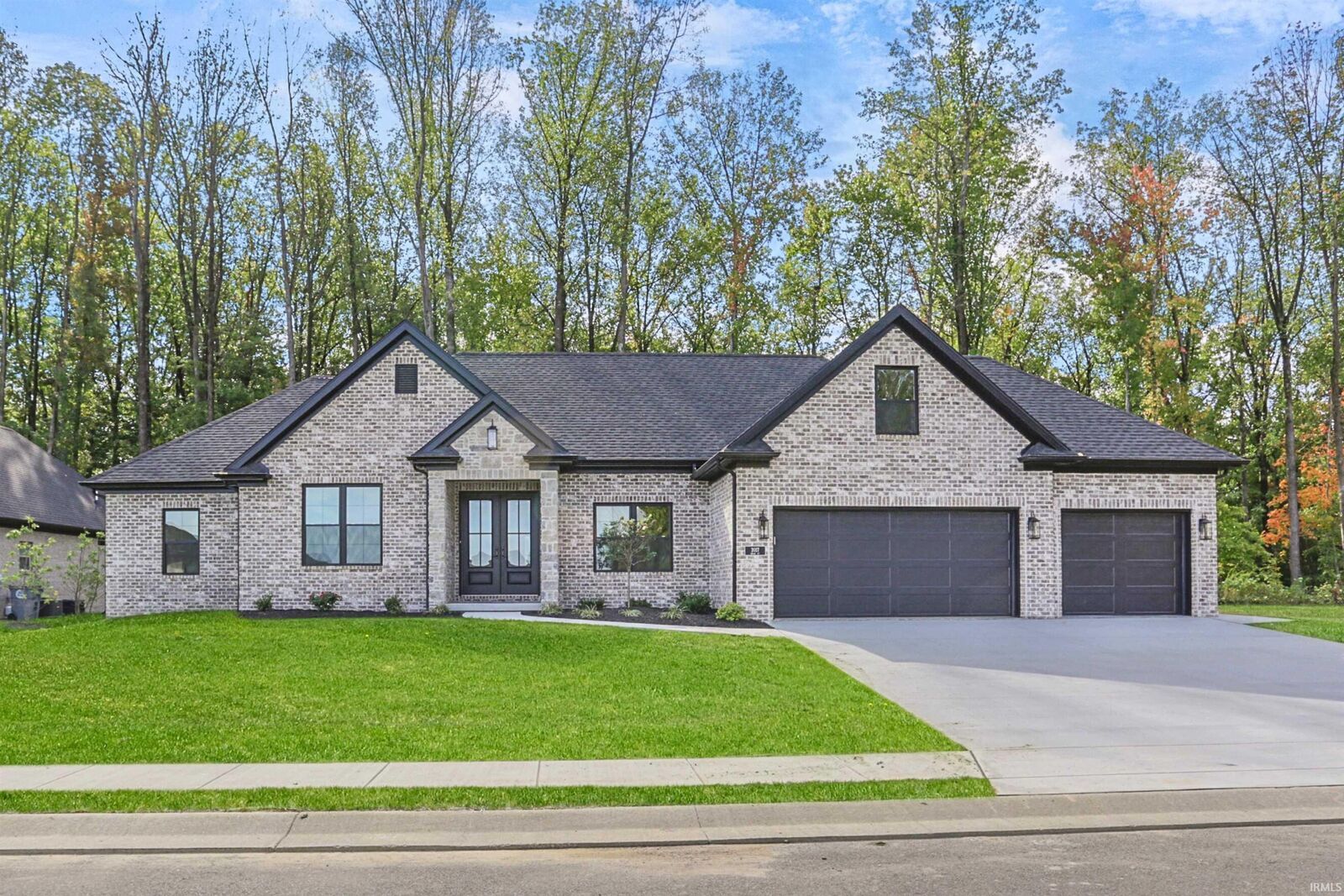 Property Photo:  2027 Shiar Court  IN 47711 