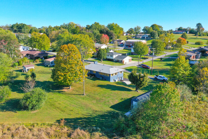 Property Photo: 735 Owen Street KY 40741