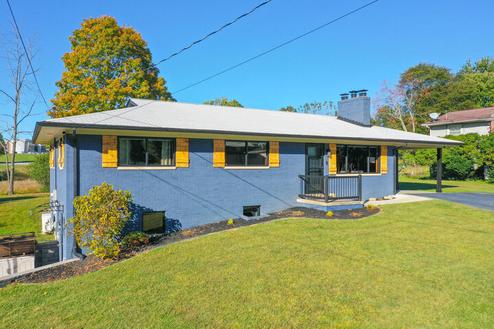 Property Photo:  735 Owen Street  KY 40741 