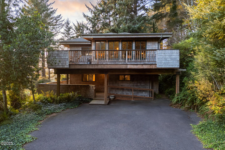 Property Photo:  4850 Schoolhouse Road  OR 97149 