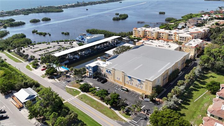 Property Photo: 570 Blackburn Point Road 35 FL 34229