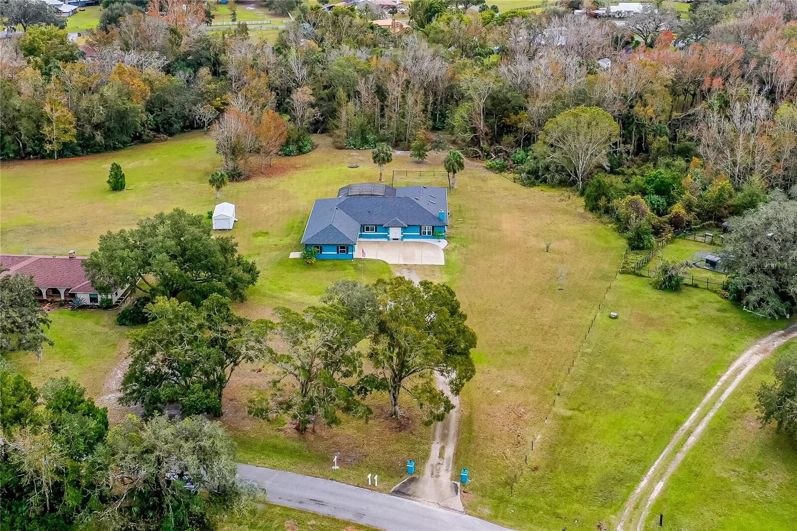 Property Photo:  1975 Spruce Creek Circle N  FL 32128 