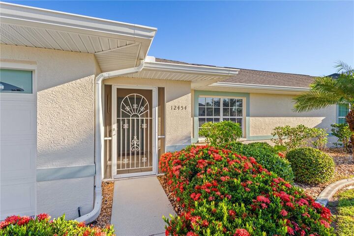 Property Photo: 12454 SW Kingsway Circle 202 FL 34269