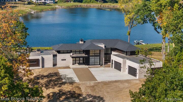 Property Photo: 3515 Brookside Drive MI 48302 1501