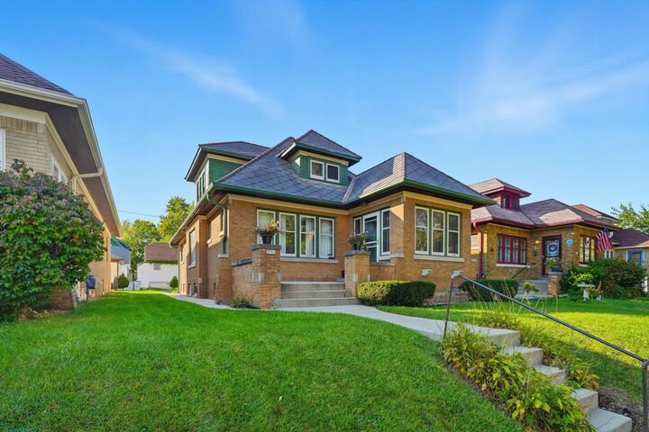 2751 N 55th St  Milwaukee WI 53210 photo