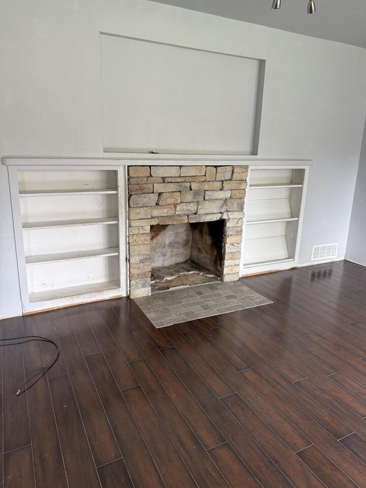 Property Photo: 304 W May Street MI 49022