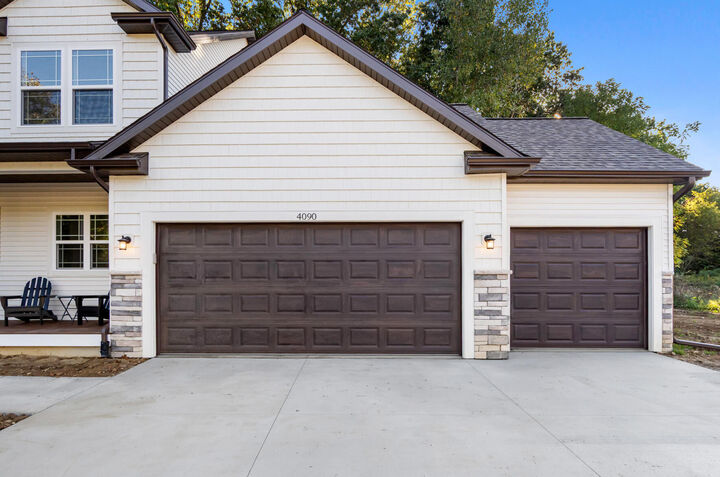 Property Photo: 4040 Aviara Oaks Parkway MI 49201