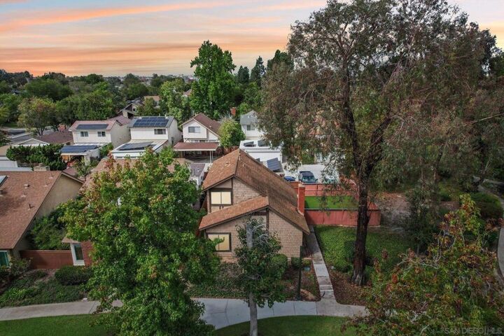 10716 Escobar Drive  San Diego CA 92124 photo