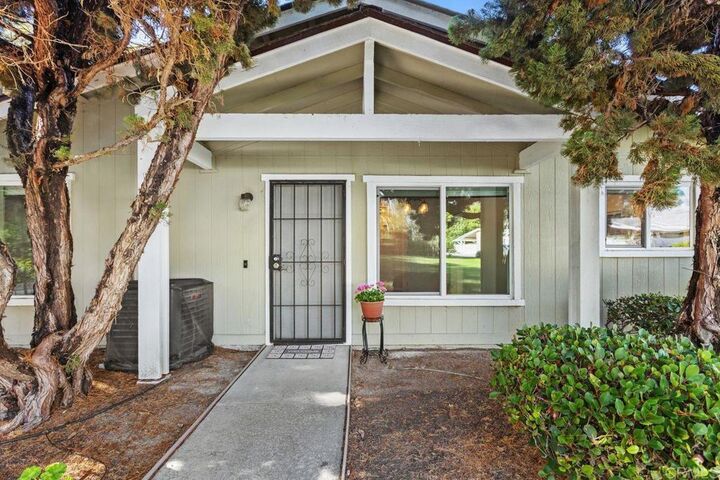 Property Photo:  4369 Dowitcher Way  CA 92057 