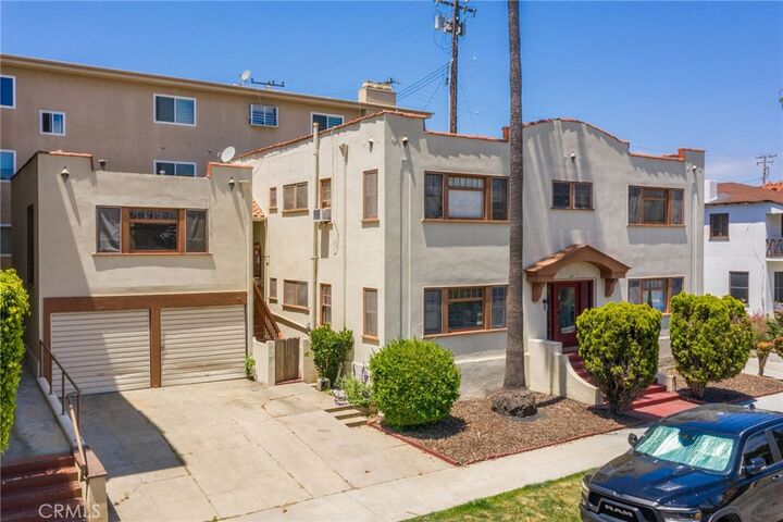 Property Photo:  207 Mira Mar Avenue  CA 90803 