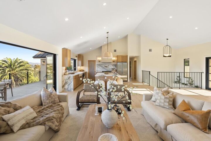 Property Photo: 3920 Holly Brae CA 92008