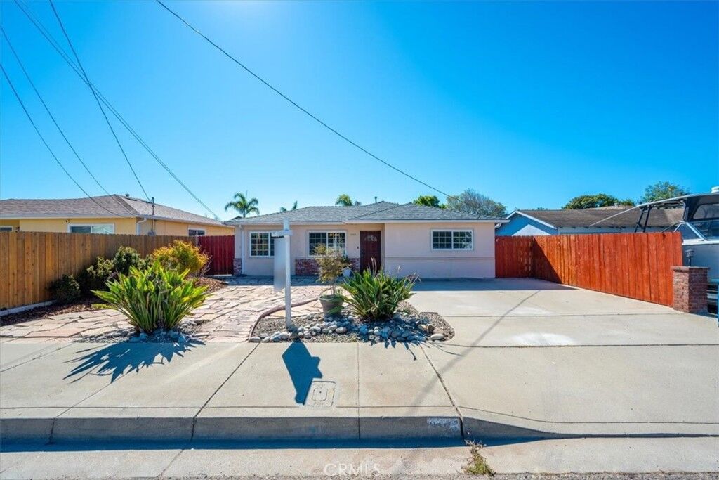 Property Photo: 1508 Nice Avenue CA 93433