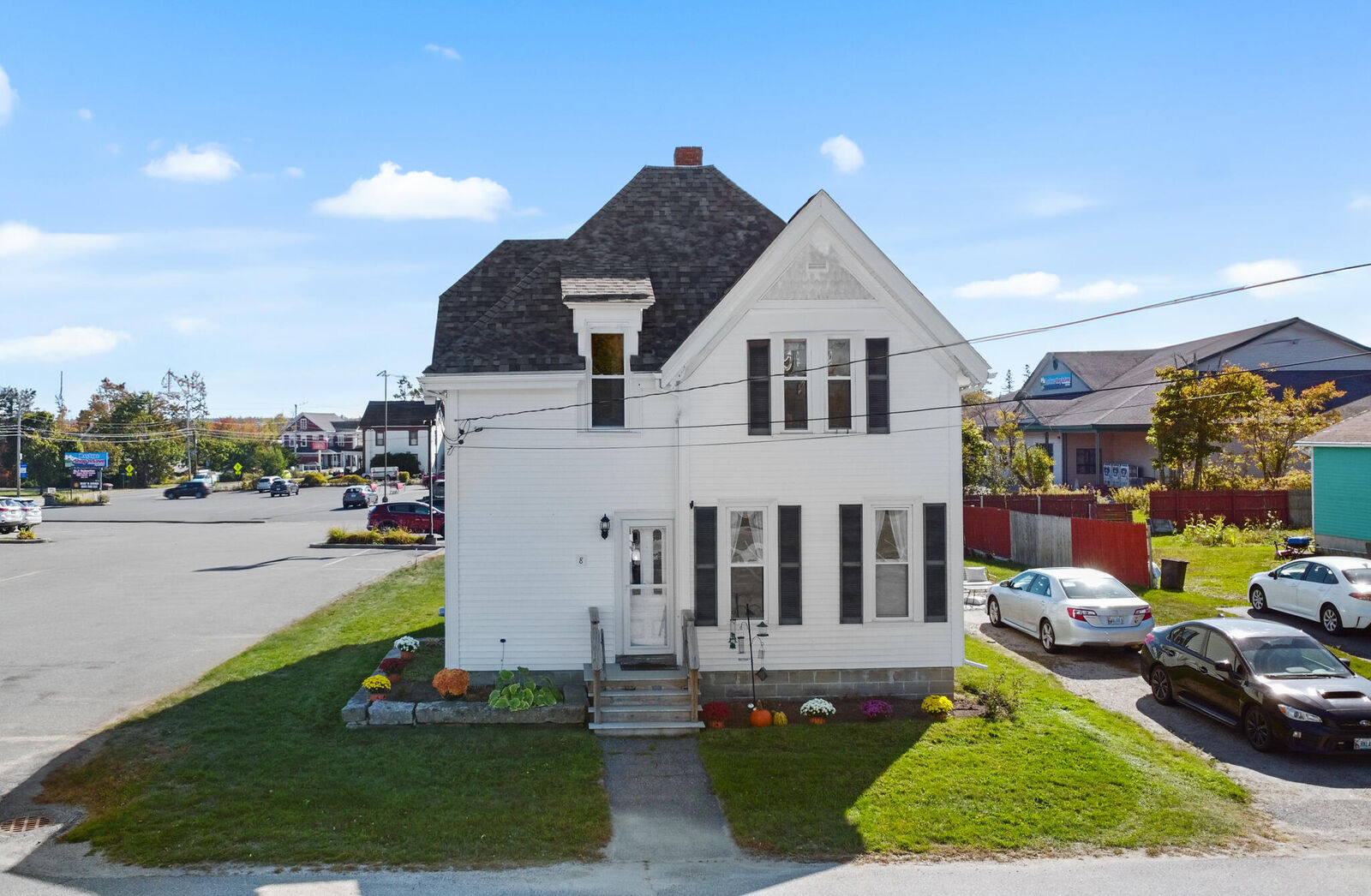 Property Photo: 8 Cottage Street ME 04658