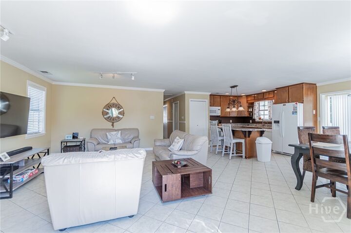 Property Photo:  5 5th Avenue  GA 31328 