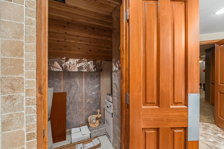 Property Photo: 639 Palmer Ln WA 99109