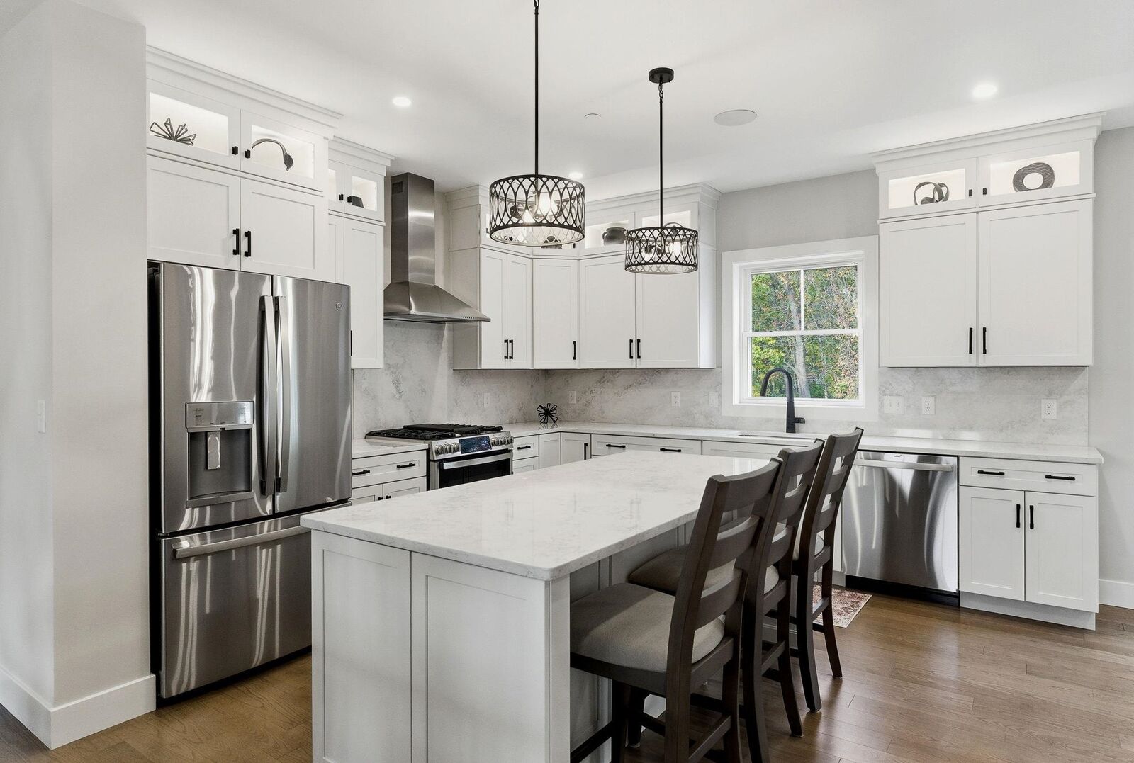 Property Photo: 36 Elise Avenue NH 03053