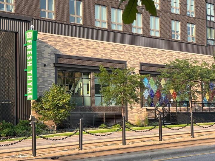 Property Photo:  2900 University Avenue SE 411  MN 55414 