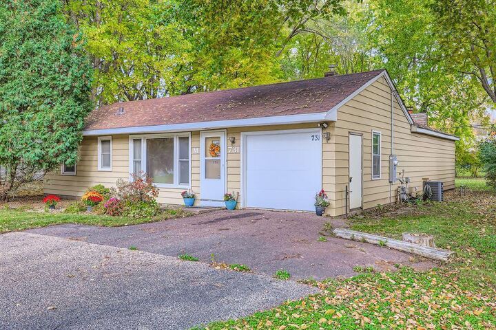 Property Photo:  731 Berwood Avenue  MN 55127