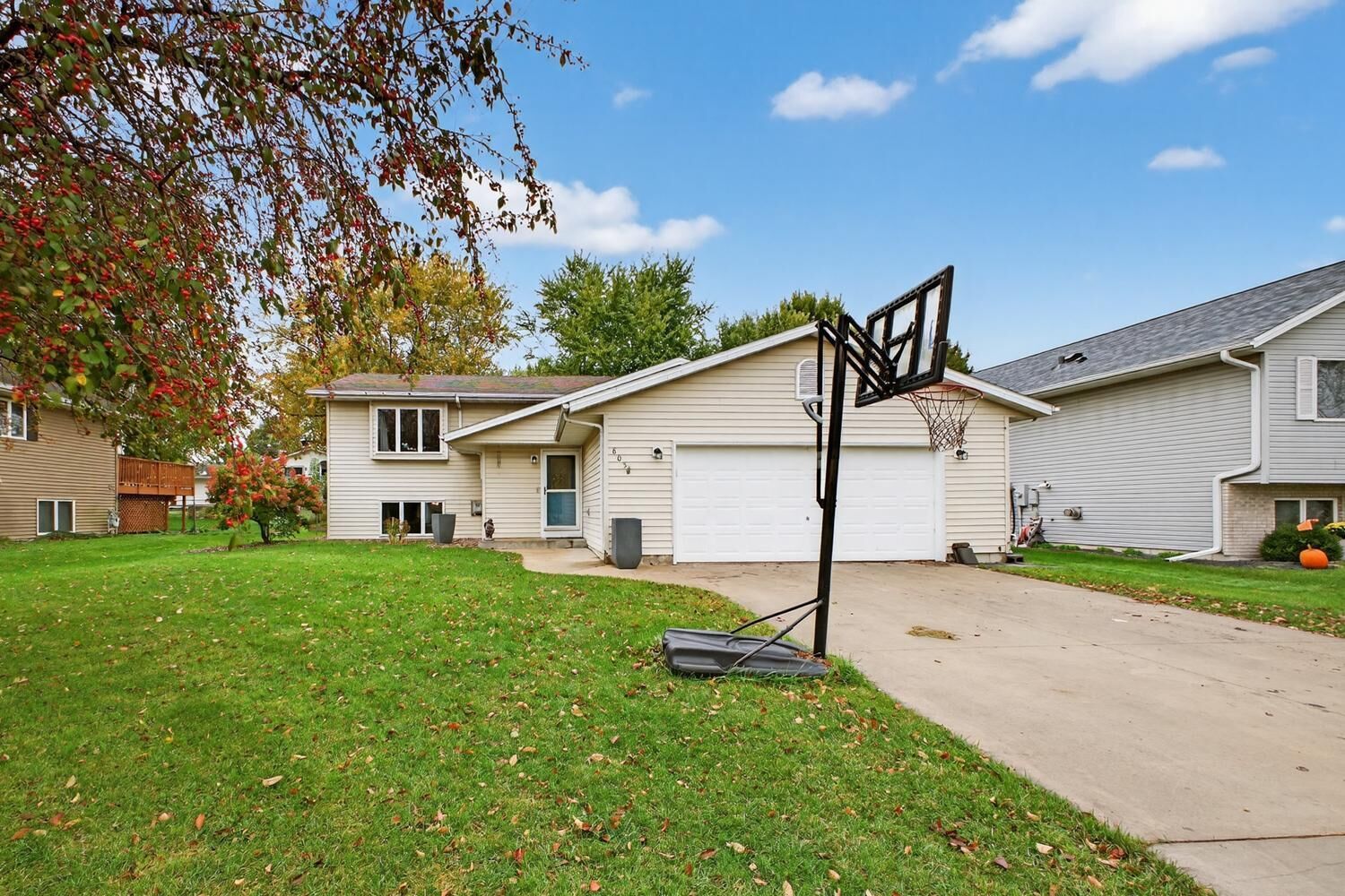 Property Photo: 805 5th Avenue SE MN 55976