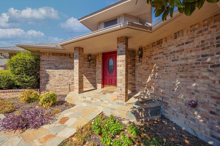 Property Photo: 8418 Golf Club Circle TX 76179
