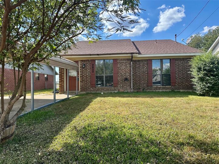 Property Photo: 2450 SE 40th Street TX 75460
