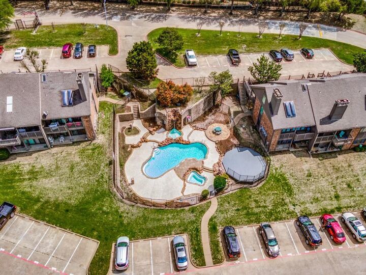 Property Photo:  812 Signal Ridge  TX 75032 