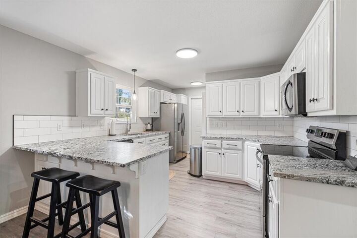 Property Photo: 16 Balsham Lane AR 72714