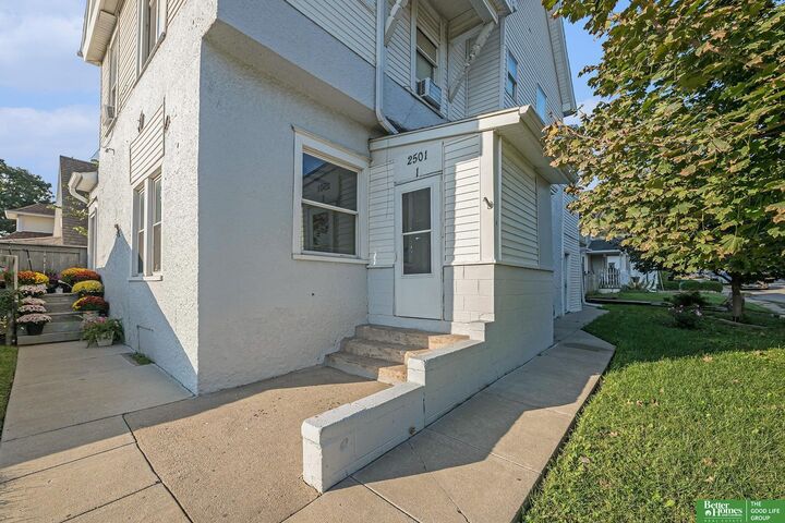 Property Photo: 2501 Poppleton Avenue NE 68105