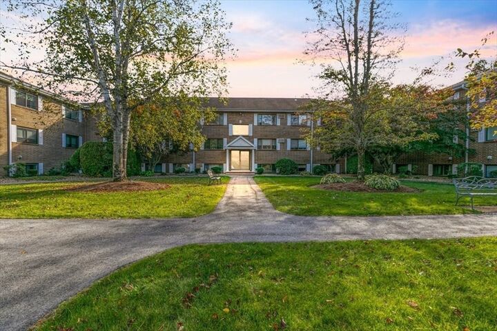 45 Macy St. B101  Amesbury MA 01613 photo
