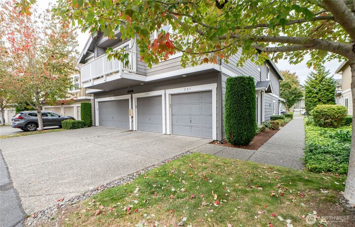 Property Photo: 367 Tremont Avenue 101 WA 98226