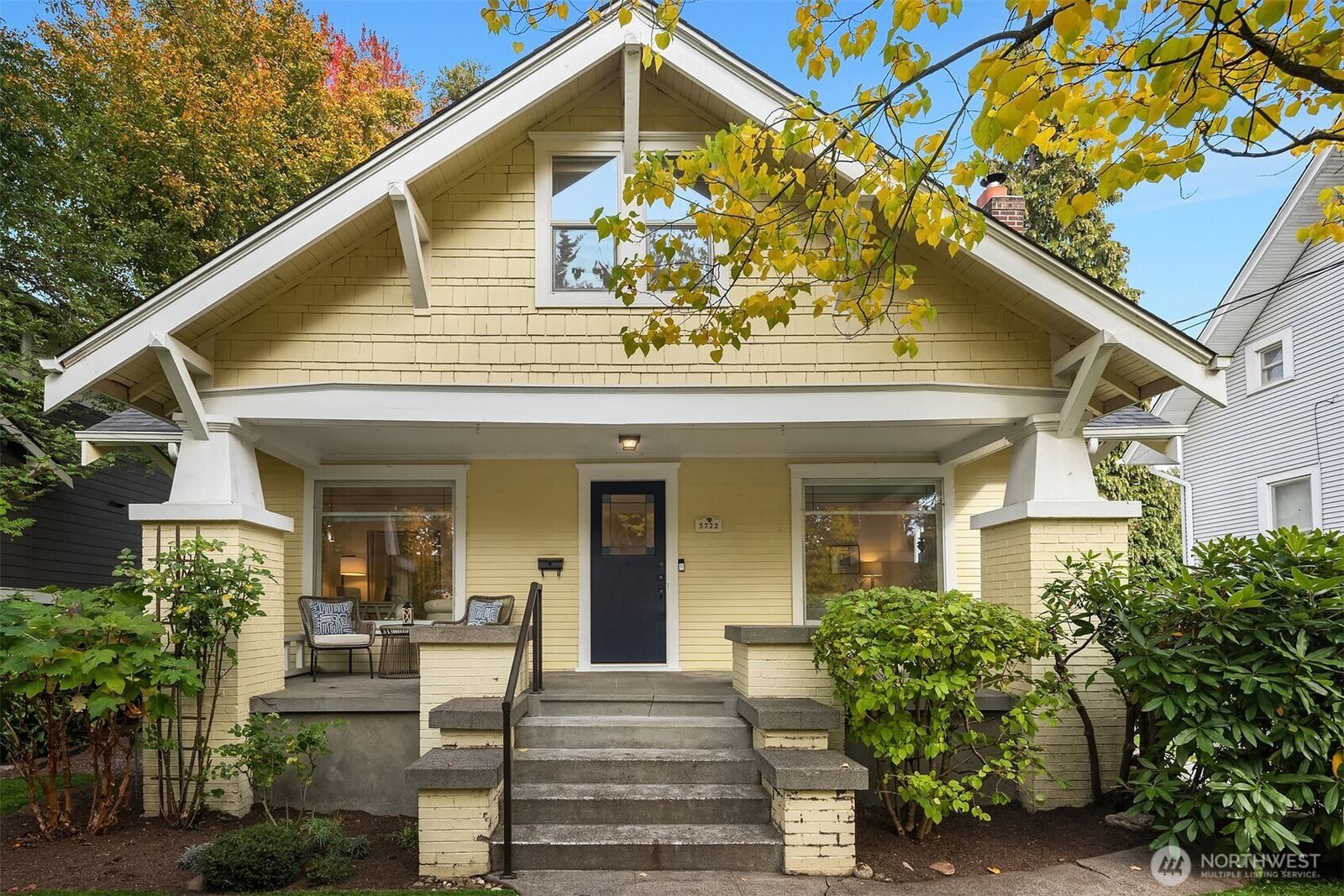 Property Photo: 5722 Keystone Place N WA 98103