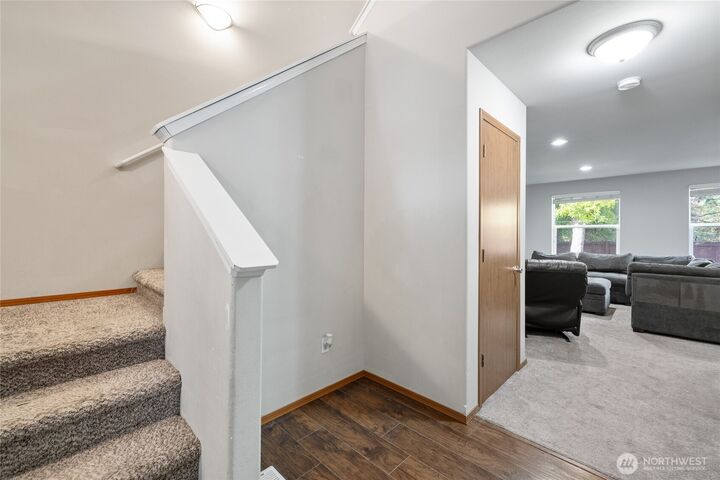 Property Photo:  511  126th Street S  WA 98444 