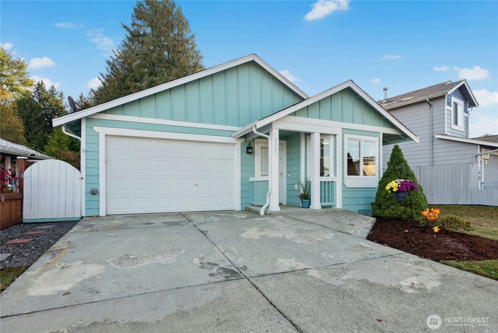 Property Photo: 6201 73rd Ave NE WA 98270