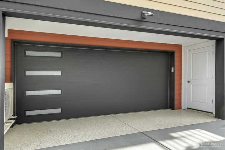 Property Photo: 302 6th Avenue S WA 98020