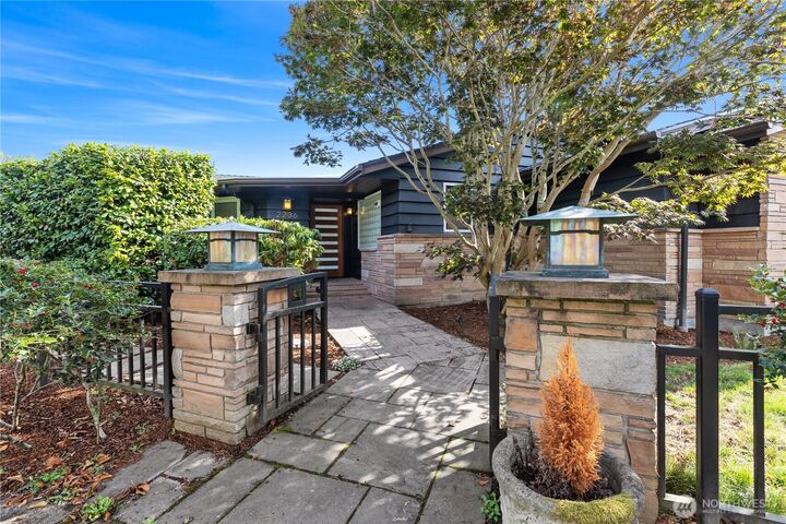 Property Photo: 2236 Viewmont Way W WA 98199