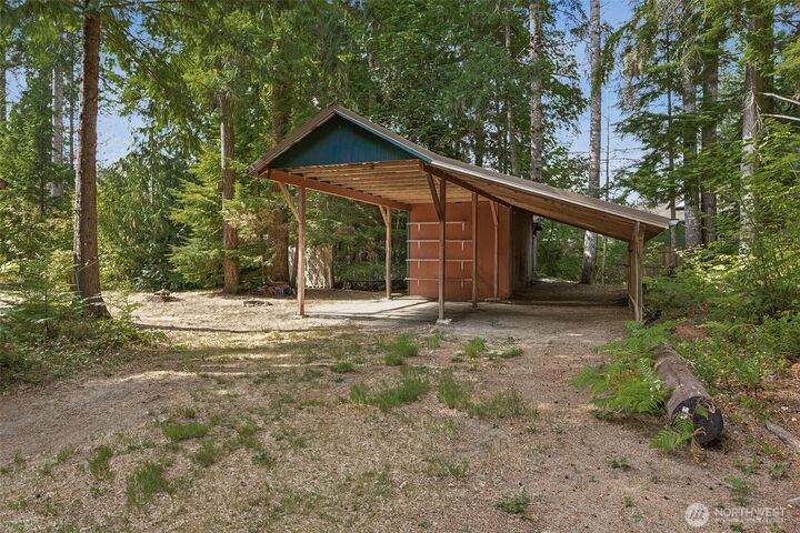 Property Photo: 701 Mineral Hill Road WA 98355