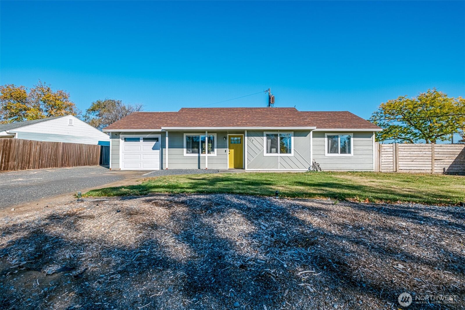 Property Photo: 1127 Arlington Drive NE WA 98837
