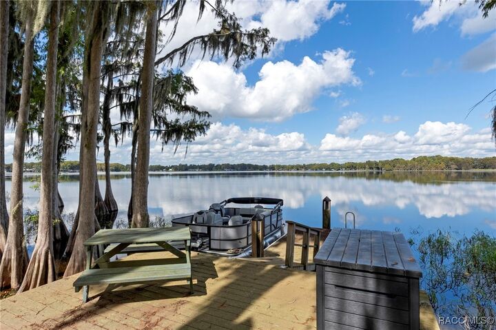 Property Photo:  542 San Remo Circle  FL 34450 