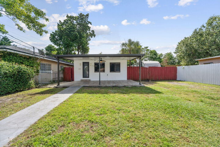1204 NW 70th Street  Miami FL 33147 photo