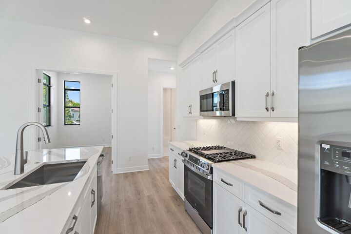 Property Photo:  308 SE Via Sangro  FL 34952