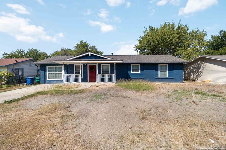 Property Photo: 523 Scates TX 78227