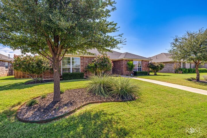 Property Photo: 4926 Red Oak Lane TX 76904