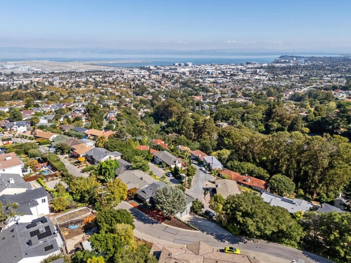 Property Photo: 1297 Vista Grande CA 94030