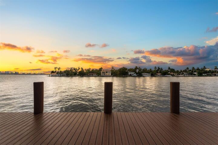 Property Photo: 7508 W Treasure Dr FL 33141