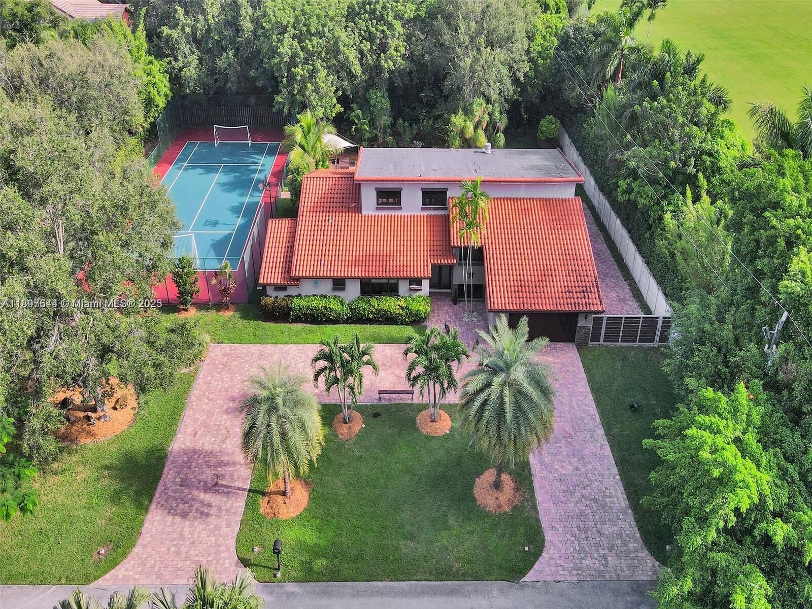 Property Photo: 8111 SW 183rd St FL 33157