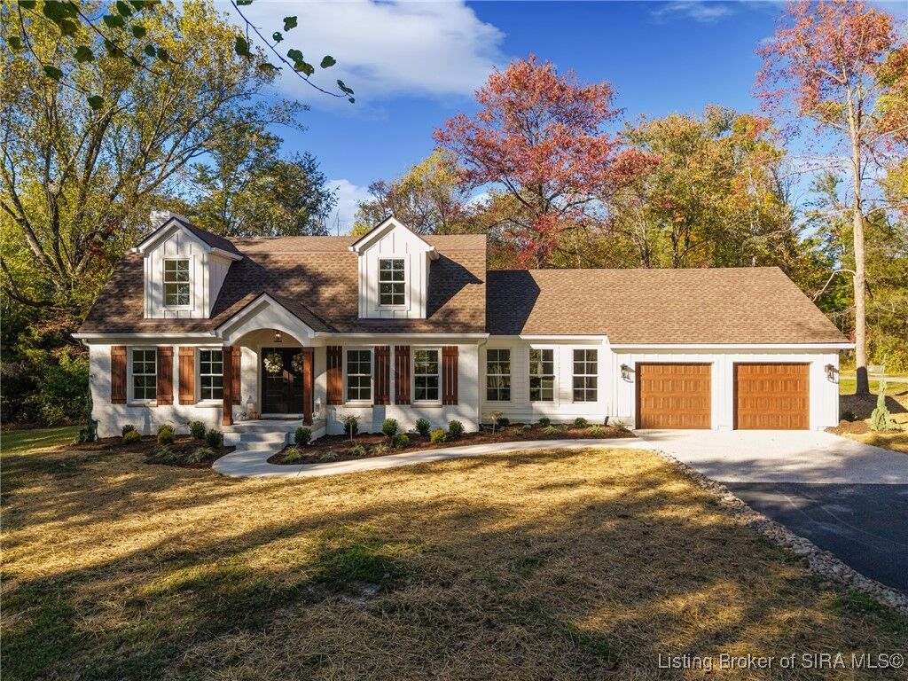 Property Photo: 6548 Old Vincennes Road IN 47119