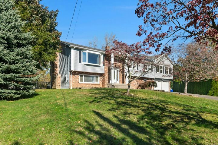 Property Photo: 5 Cora Place CT 06460