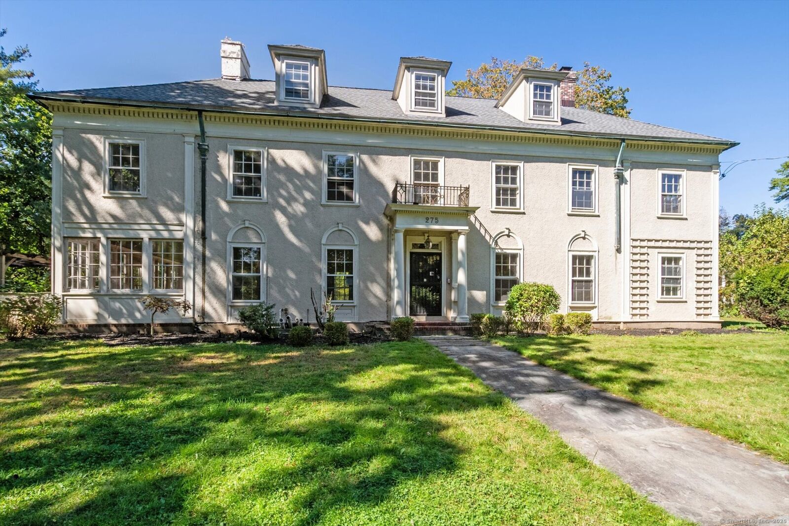Property Photo: 275 Kenyon Street CT 06105