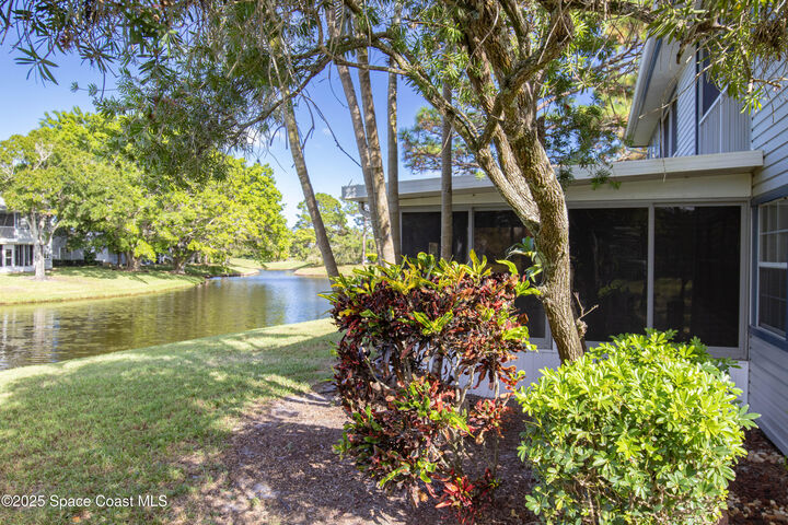 Property Photo:  4870 Lake Waterford Way Way W  FL 32901 